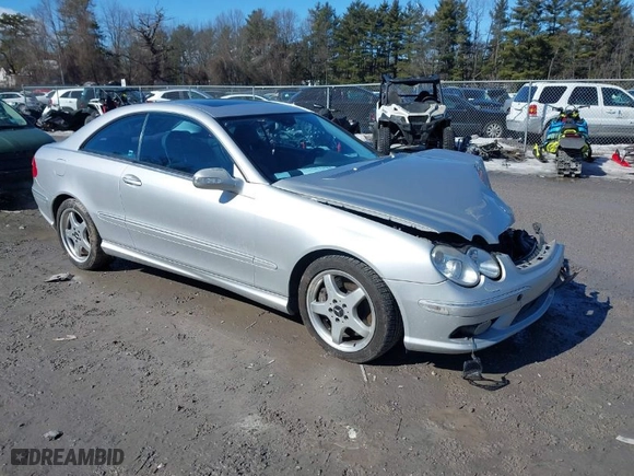 2003 Mercedes-Benz CLK-Class 5.0L with VIN WDBTJ75J03F059702, listed as a IAAI auction lot 41687017 with 185,854 mi miles. Bid and sale history available at carsss.com. Image 1.