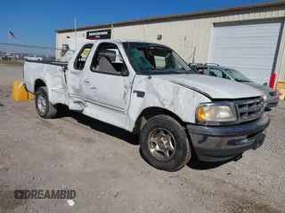 1998 Ford F-150 XL with VIN 1FTRX17L8WNB44884, listed as a IAAI auction lot 41663663 with 121,635 mi miles and . Bid and sale history available at DreamBid. Image 1.