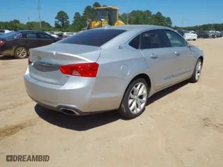 2015 Chevrolet Impala LTZ with VIN 2G1165S35F9202993, listed as a IAAI auction lot 42054652 with 174,387 mi miles. Bid and sale history available at carsss.com. Image 4.