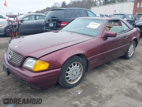 1997 Mercedes-Benz SL-Class with VIN WDBFA67F3VF142320, listed as a IAAI auction lot 41835593 with 172,151 mi miles. Bid and sale history available at carsss.com. Image 2.