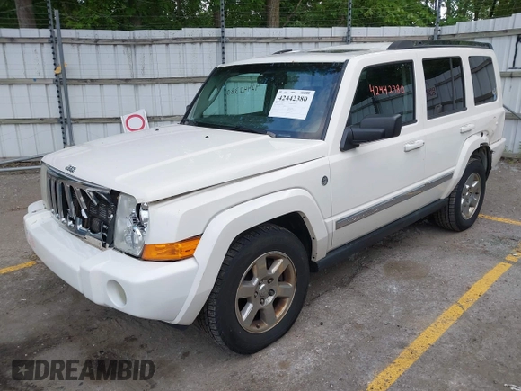 2008 Jeep Commander Limited with VIN 1J8HG58N08C190641, listed as a IAAI auction lot 42442380 with 194,114 mi miles and . Bid and sale history available at DreamBid. Image 2.
