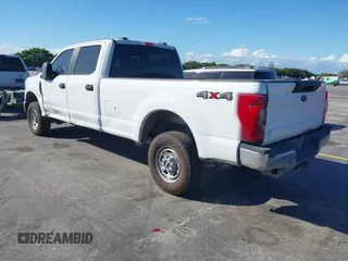 2021 Ford Super Duty F-250 SRW XL with VIN 1FT7W2BN3MED88089, listed as a IAAI auction lot 41590831 with 130,355 mi miles. Bid and sale history available at carsss.com. Image 3.