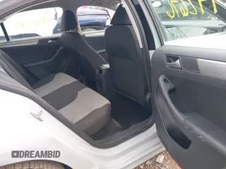 2017 Volkswagen Jetta S с VIN 3VW2B7AJ3HM384428, выставлен на аукционе IAAI как лот 41942676 с пробегом 57 167 миль миль и . История ставок и продаж доступна на DreamBid. Изображение 8.