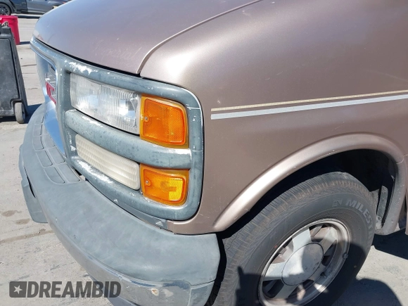 1999 GMC Savana Cargo Van YF7 with VIN 1GDFG15M6X1153246, listed as a IAAI auction lot 41820843 with 258,522 mi miles. Bid and sale history available at carsss.com. Image 6.