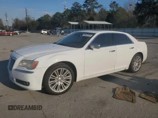 2011 Chrysler 300 with VIN 2C3CA6CT3BH581211, listed as a Copart auction lot 46442535 with 265,181 mi miles and Salvage Title. Bid and sale history available at carsss.com. Image 1.