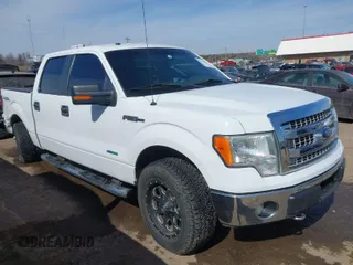 2014 Ford F-150 XL with VIN 1FTFW1ET2EFC07673, listed as a IAAI auction lot 41548471 with 237,147 mi miles. Bid and sale history available at carsss.com. Image 1.