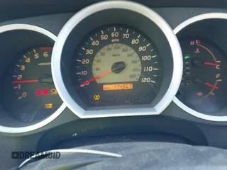2007 Toyota Tacoma z VIN 5TEUU42N87Z439611, wystawiony jako IAAI lot #41694190 z przebiegiem 174 867 mil mil oraz . Historia ofert i sprzedaży dostępna na DreamBid. Obrazek 7.