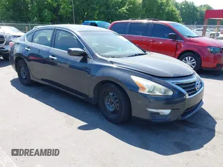 2015 Nissan Altima SV z VIN 1N4AL3AP6FC181126, wystawiony jako IAAI lot #42184234 z przebiegiem 240 721 mil mil oraz . Historia ofert i sprzedaży dostępna na DreamBid. Obrazek 1.