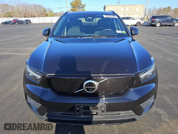 2021 Volvo XC40 z VIN YV4ED3UR3M2609918, wystawiony jako Copart lot #84349024 z przebiegiem 32 934 mil mil oraz Czysty tytuł • Clean title. Historia ofert i sprzedaży dostępna na DreamBid. Obrazek 5.