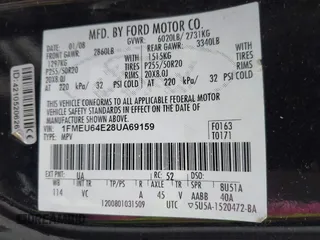 2008 Ford Explorer Eddie Bauer with VIN 1FMEU64E28UA69159, listed as a IAAI auction lot 42122400 with 188,002 mi miles. Bid and sale history available at carsss.com. Image 9.