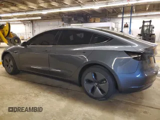2022 Tesla Model 3 z VIN 5YJ3E1EAXNF313989, wystawiony jako Copart lot #88564835 z przebiegiem 35 407 mil mil oraz Szkoda całkowita • Salvage title. Historia ofert i sprzedaży dostępna na DreamBid. Obrazek 2.