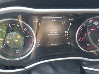 2016 Dodge Challenger SXT Plus z VIN 2C3CDZAG5GH345617, wystawiony jako IAAI lot #40801879 z przebiegiem 94 610 mil mil oraz . Historia ofert i sprzedaży dostępna na DreamBid. Obrazek 7.