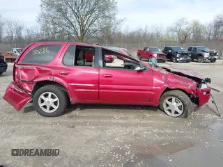 2002 Oldsmobile Bravada z VIN 1GHDT13S422393594, wystawiony jako IAAI lot #42150286 z przebiegiem 231 104 mil mil oraz . Historia ofert i sprzedaży dostępna na DreamBid. Obrazek 13.