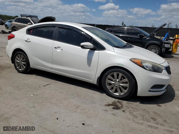 2014 Kia Forte LX with VIN KNAFX4A62E5204645, listed as a Copart auction lot 53580465 with 50,576 mi miles and Salvage Title. Bid and sale history available at carsss.com. Image 4.