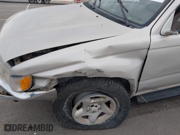 1997 Toyota 4Runner SR5 with VIN JT3GN86R0V0034665, listed as a IAAI auction lot 42316142 with 242,342 mi miles and . Bid and sale history available at DreamBid. Image 13.