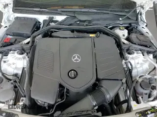 2024 Mercedes-Benz C 300 z VIN W1KAF4GB9RR189778, wystawiony jako Copart lot #70046655 z przebiegiem 16 070 mil mil oraz Szkoda całkowita • Salvage title. Historia ofert i sprzedaży dostępna na DreamBid. Obrazek 14.