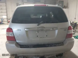 2006 Toyota Highlander Hybrid with VIN JTEDW21A260009306, listed as a IAAI auction lot 41624043 with 261,596 mi miles. Bid and sale history available at carsss.com. Image 16.