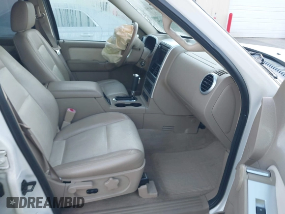 2008 Mercury Mountaineer Premier with VIN 4M2EU38838UJ04132, listed as a IAAI auction lot 41022954 with 136,449 mi miles. Bid and sale history available at carsss.com. Image 5.