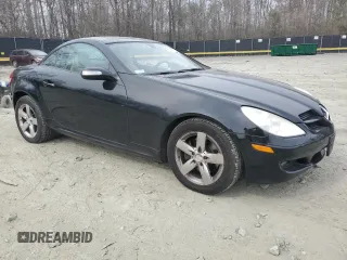 2008 Mercedes-Benz SLK-Class 3.0L with VIN WDBWK54F98F177511, listed as a Copart auction lot 51162175 with 62,082 mi miles and Salvage Title. Bid and sale history available at carsss.com. Image 4.