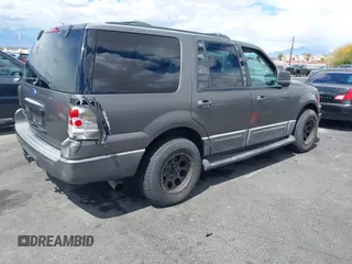 2004 Ford Expedition Special Service with VIN 1FMRU15WX4LB52060, listed as a IAAI auction lot 41963092 with 202,622 mi miles. Bid and sale history available at carsss.com. Image 4.