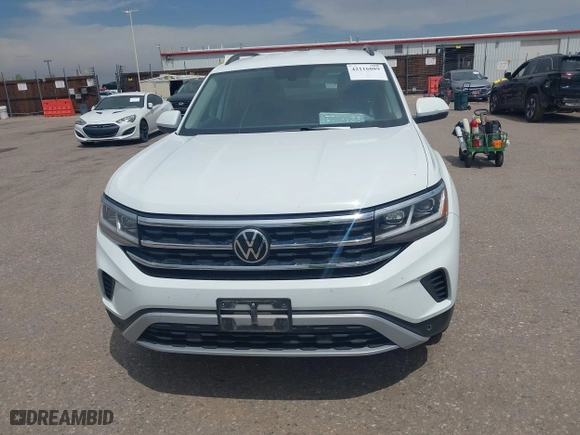 2022 Volkswagen Atlas 3.6L V6 SE w/Technology with VIN 1V2WR2CA2NC524674, listed as a IAAI auction lot 42116089 with 55,598 mi miles. Bid and sale history available at carsss.com. Image 12.