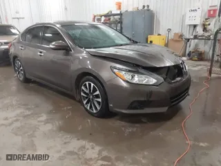 2016 Nissan Altima 2.5 S with VIN 1N4AL3AP4GC145811, listed as a IAAI auction lot 41424415 with 124,224 mi miles. Bid and sale history available at carsss.com. Image 1.