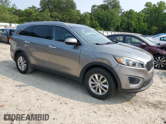 2017 Kia Sorento LX with VIN 5XYPG4A58HG286830, listed as a Copart auction lot 57672905 with 147,093 mi miles and Salvage title. Bid and sale history available at DreamBid. Image 4.