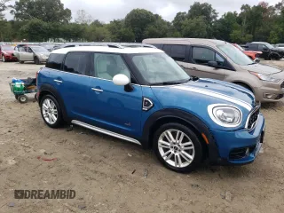 2018 MINI Countryman Cooper S with VIN WMZYT5C34J3E61721, listed as a Copart auction lot 73660274 with 0 mi miles and Salvage Title. Bid and sale history available at carsss.com. Image 4.