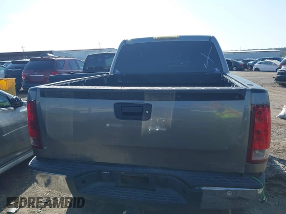 2007 GMC Sierra 1500 with VIN 3GTEK13Y47G542294, listed as a IAAI auction lot 41877821 with 245,731 mi miles and . Bid and sale history available at DreamBid. Image 16.