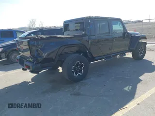 2020 Jeep Gladiator Rubicon with VIN 1C6JJTBG9LL152141, listed as a IAAI auction lot 41798487 with 78,585 mi miles and . Bid and sale history available at DreamBid. Image 4.
