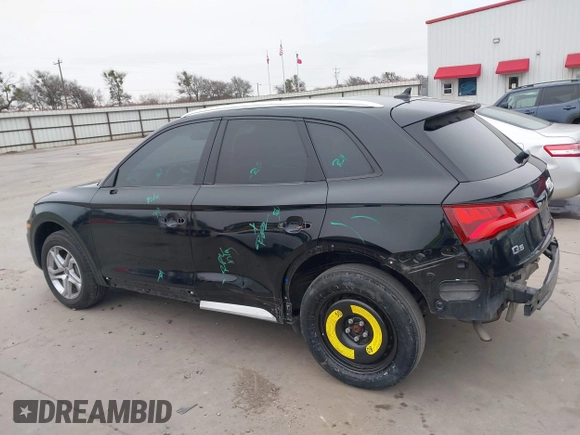2018 Audi Q5 Premium with VIN WA1ANAFY1J2141197, listed as a IAAI auction lot 41427699 with 85,263 mi miles. Bid and sale history available at carsss.com. Image 15.
