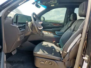 2023 Cadillac Escalade z VIN 1GYS3KKL9PR262067, wystawiony jako Copart lot #59101095 z przebiegiem 43 884 mil mil oraz Szkody całkowita. Historia ofert i sprzedaży dostępna na DreamBid. Obrazek 7.