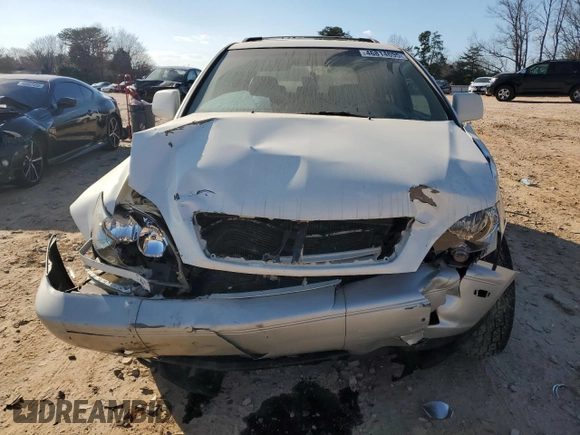 2001 Lexus RX 300 with VIN JTJHF10U410171424, listed as a Copart auction lot 46814695 with 286,938 mi miles and Salvage Title. Bid and sale history available at carsss.com. Image 5.