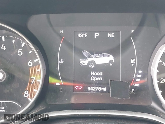 2018 Jeep Compass Sport with VIN 3C4NJCAB8JT263412, listed as a IAAI auction lot 41561089 with 94,275 mi miles. Bid and sale history available at carsss.com. Image 16.