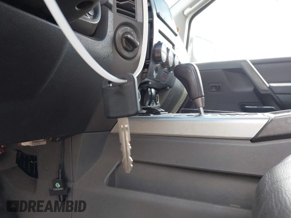 2006 Nissan Titan LE z VIN 1N6BA07B86N566431, wystawiony jako IAAI lot #42000954 z przebiegiem 230 325 mil mil oraz . Historia ofert i sprzedaży dostępna na DreamBid. Obrazek 11.