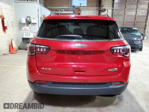 2020 Jeep Compass Latitude with VIN 3C4NJDBBXLT240866, listed as a Copart auction lot 44409585 with 78,356 mi miles and Clean Title. Bid and sale history available at DreamBid. Image 6.