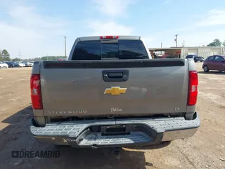 2013 Chevrolet Silverado 1500 LT with VIN 3GCPCSE04DG133517, listed as a IAAI auction lot 41580539 with 126,310 mi miles and . Bid and sale history available at DreamBid. Image 17.