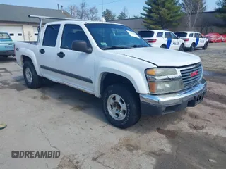 2006 GMC Canyon SLT with VIN 1GTDT136368275757, listed as a IAAI auction lot 42049486 with 207,618 mi miles. Bid and sale history available at carsss.com. Image 1.