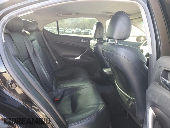 2013 Lexus IS 350 z VIN JTHCE5C2XD5003164, wystawiony jako Copart lot #51978325 z przebiegiem 150 844 mil mil oraz Szkoda całkowita • Salvage title. Historia ofert i sprzedaży dostępna na DreamBid. Obrazek 10.