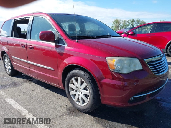 2013 Chrysler Town & Country Touring z VIN 2C4RC1BG0DR808746, wystawiony jako IAAI lot #42211342 z przebiegiem 117 542 mil mil oraz . Historia ofert i sprzedaży dostępna na DreamBid. Obrazek 1.