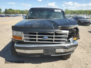 1994 Ford Bronco Custom with VIN 1FMEU15H2RLB24261, listed as a Copart auction lot 52582645 with 215,931 mi miles and Clean Title. Bid and sale history available at DreamBid. Image 5.