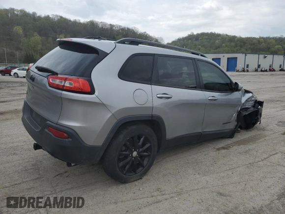 2014 Jeep Cherokee Latitude z VIN 1C4PJMCS6EW286568, wystawiony jako Copart lot #54754525 z przebiegiem 164 130 mil mil oraz Szkoda całkowita • Salvage title. Historia ofert i sprzedaży dostępna na DreamBid. Obrazek 3.