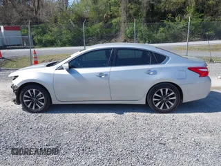 2017 Nissan Altima SV with VIN 1N4AL3AP7HC155010, listed as a IAAI auction lot 42065026 with 241,023 mi miles and . Bid and sale history available at DreamBid. Image 14.