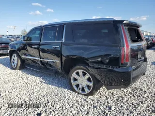 2019 Cadillac Escalade ESV Luxury with VIN 1GYS4HKJ2KR138634, listed as a Copart auction lot 53454755 with 104,098 mi miles and Salvage title. Bid and sale history available at DreamBid. Image 2.