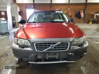 2001 Volvo V70 с VIN YV1SZ58D711038026, выставлен на аукционе Copart как лот 56110455 с пробегом 240 309 миль миль и Списание • Salvage title. История ставок и продаж доступна на DreamBid. Изображение 5.