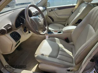 2007 Mercedes-Benz C 280 Luxury with VIN WDBRF54H97A936639, listed as a Copart auction lot 62025045 with 121,598 mi miles and Clean title. Bid and sale history available at DreamBid. Image 7.
