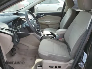 2016 Ford Escape SE z VIN 1FMCU0G99GUA13835, wystawiony jako Copart lot #52401865 z przebiegiem 130 143 mil mil oraz Szkoda całkowita • Salvage title. Historia ofert i sprzedaży dostępna na DreamBid. Obrazek 7.
