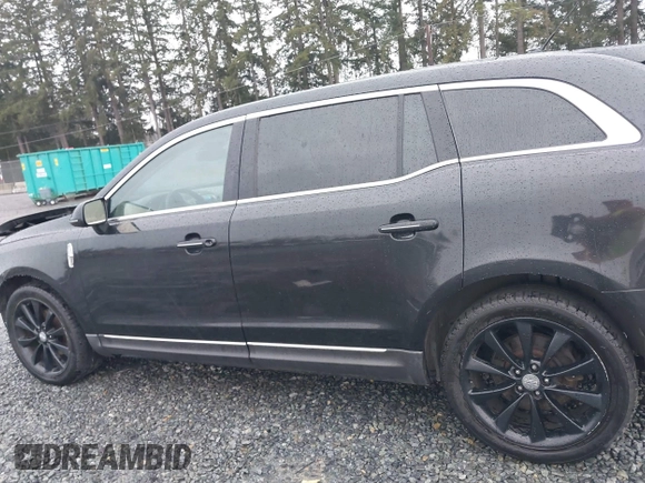 2010 Lincoln MKT EcoBoost with VIN 2LMHJ5AT7ABJ04443, listed as a IAAI auction lot 41657143 with 112,902 mi miles and . Bid and sale history available at DreamBid. Image 14.