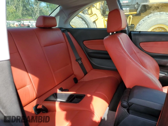 2008 BMW 1 Series 135i with VIN WBAUC73558VF24221, listed as a Copart auction lot 77442894 with 147,335 mi miles and Clean Title. Bid and sale history available at carsss.com. Image 10.