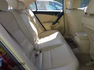 2010 Acura TSX z VIN JH4CU2F67AC037098, wystawiony jako IAAI lot #42197119 z przebiegiem 133 485 mil mil oraz . Historia ofert i sprzedaży dostępna na DreamBid. Obrazek 8.
